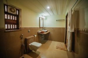 Koupelna v ubytování Casa Menezes - A Heritage Goan Homestay