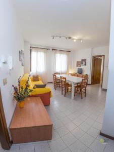 Albergo Diffuso Balcone sul Friuliにあるシーティングエリア