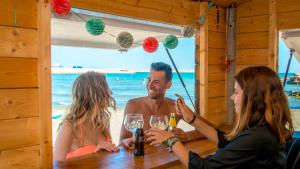 Hosté ubytování Hotel RH Vinaros Playa & Spa 4* Sup
