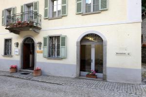 The building in which a szállodákat is located
