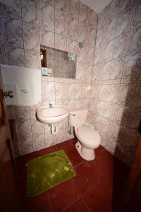 Hostal Puyo的一间浴室