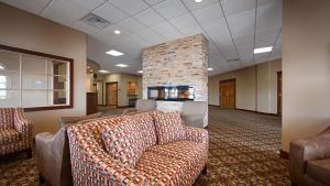 A seating area at Best Western Starlite Village