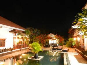 Bazén v ubytování Eureka Villas Siem Reap nebo v jeho okolí