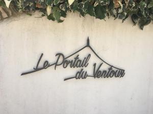 Afbeelding uit fotogalerij van Portail Du Ventoux Central Luxe Jardin Linge fourni in Malaucène