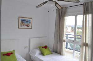 Posteľ alebo postele v izbe v ubytovaní Family Beach Agua Marina