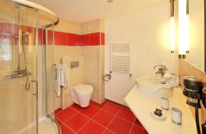 Bathroom sa Hotel Eden