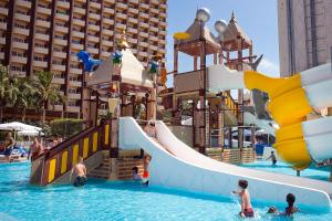 Bazén v ubytování Hotel Rosamar nebo v jeho okolí