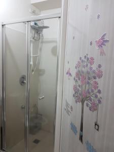 Ванная комната в Cool & Windy Tagaytay Staycation