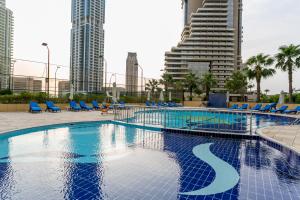 Gallery image of One Perfect Stay - Marina Terrace in Dubai