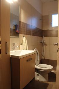A bathroom at Sea View Villa by Agora