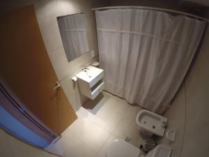 A bathroom at Amatista