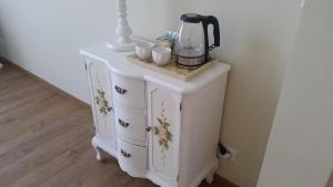 Παροχές για τσάι/καφέ στο B&B Villa Blanche