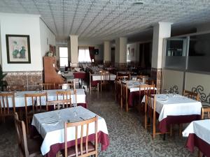 Ресторан / й інші заклади харчування у Hostal Miguel