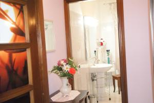 A bathroom at Bed&Breakfast degli ulivi
