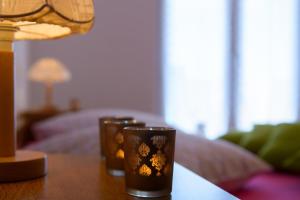 En eller flere senge i et værelse på Apartments Klasan