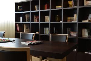 Biblioteca nell'hotel