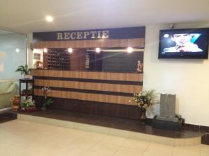 a restaurant with a sign that readsroxyrule on a wall at HOTEL FELIX Eforie Nord in Eforie Nord +19 photos