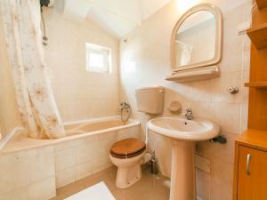 Koupelna v ubytování Apartments Krš Medinski + 65 fotografií