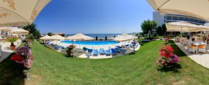 Bazén v ubytování Hotel Afrodita nebo v jeho okolí