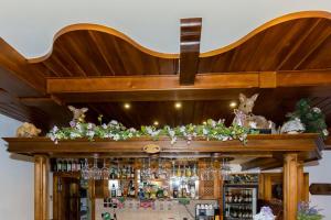Lounge nebo bar v ubytování Penzión Gazdovský Hostinec