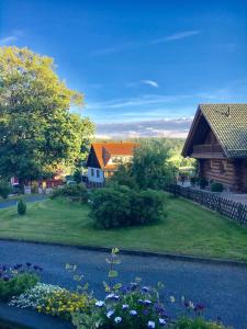 En trädgård utanför waldhotel AUSZEIT