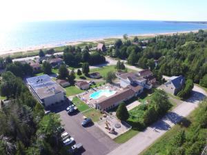 Gallery image of Sauble Beach Lodge in Sauble Beach