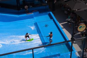 Der Swimmingpool an oder in der Nähe von The Bloc Hotel Phuket - SHA Extra Plus