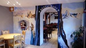 Restaurace v ubytování Hôtel l'Edelweiss