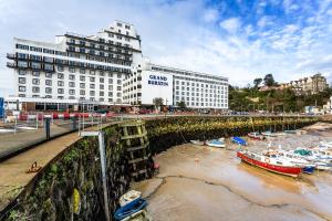 Afbeelding uit fotogalerij van The Grand Burstin Hotel in Folkestone