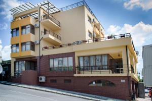 Budova, kde se hotel nachází