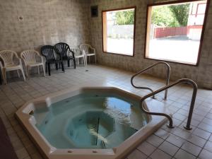 Fotografie z fotogalerie ubytování Falcon Resort v destinaci Osoyoos