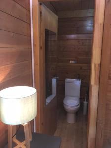 Koupelna v ubytování Les chambres du Restaurant le Castellaras - Teritoria