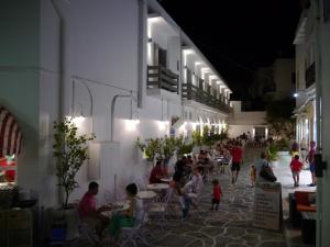 الضيوف المقيمون في Xenia Hotel