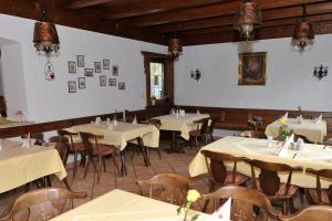 Restoran atau tempat makan lain di Landgasthof Drei Rosen