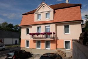 Budova, v ktorej sa apartmán nachádza