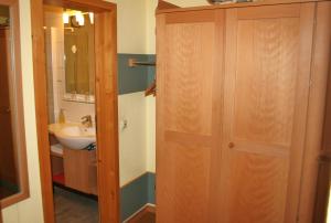 Ванная комната в BIO Appartement Resort +27 фотографий