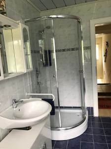 Łazienka w obiekcie Haus Alpenruh