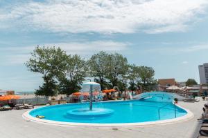 Bazén v ubytování Bavaria Blu Hotel and Conference Centre nebo v jeho okolí