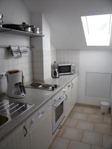 Virtuvė arba virtuvėlė apgyvendinimo įstaigoje Wasserwerk Trachau
