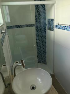 Kylpyhuone majoituspaikassa Casa em Cabo Frio - RJ