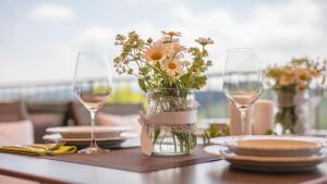 Getränke in der Unterkunft ANETSEDER Landhotel & Lofts