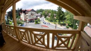 Balkón alebo terasa v ubytovaní Apartamenty Karkonoskie