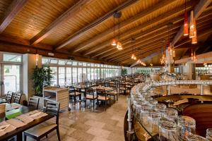 Restaurace v ubytování Park Hotel Marinetta - Beach & Spa
