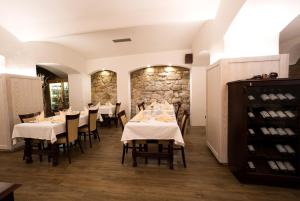 Restauracja lub miejsce do jedzenia w obiekcie Wellness Hotel Gondola
