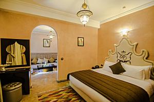 Postel nebo postele na pokoji v ubytování Palais Ommeyad Suites & Spa