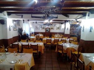 Restaurace v ubytování Hotel Restaurante Calderon
