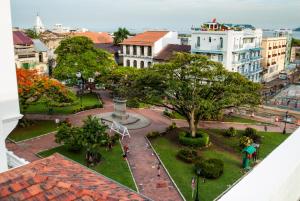 Nespecifikovaný výhled na destinaci Panamá nebo výhled na město při pohledu z hotelu