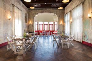 Posezení v ubytování American Trade Hotel