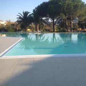 The swimming pool at or close to Trilocale I Fari
