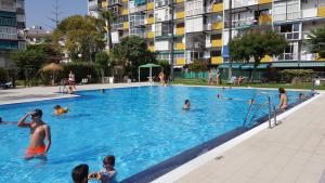 Basen w obiekcie Bonanza Apartment lub w pobliżu